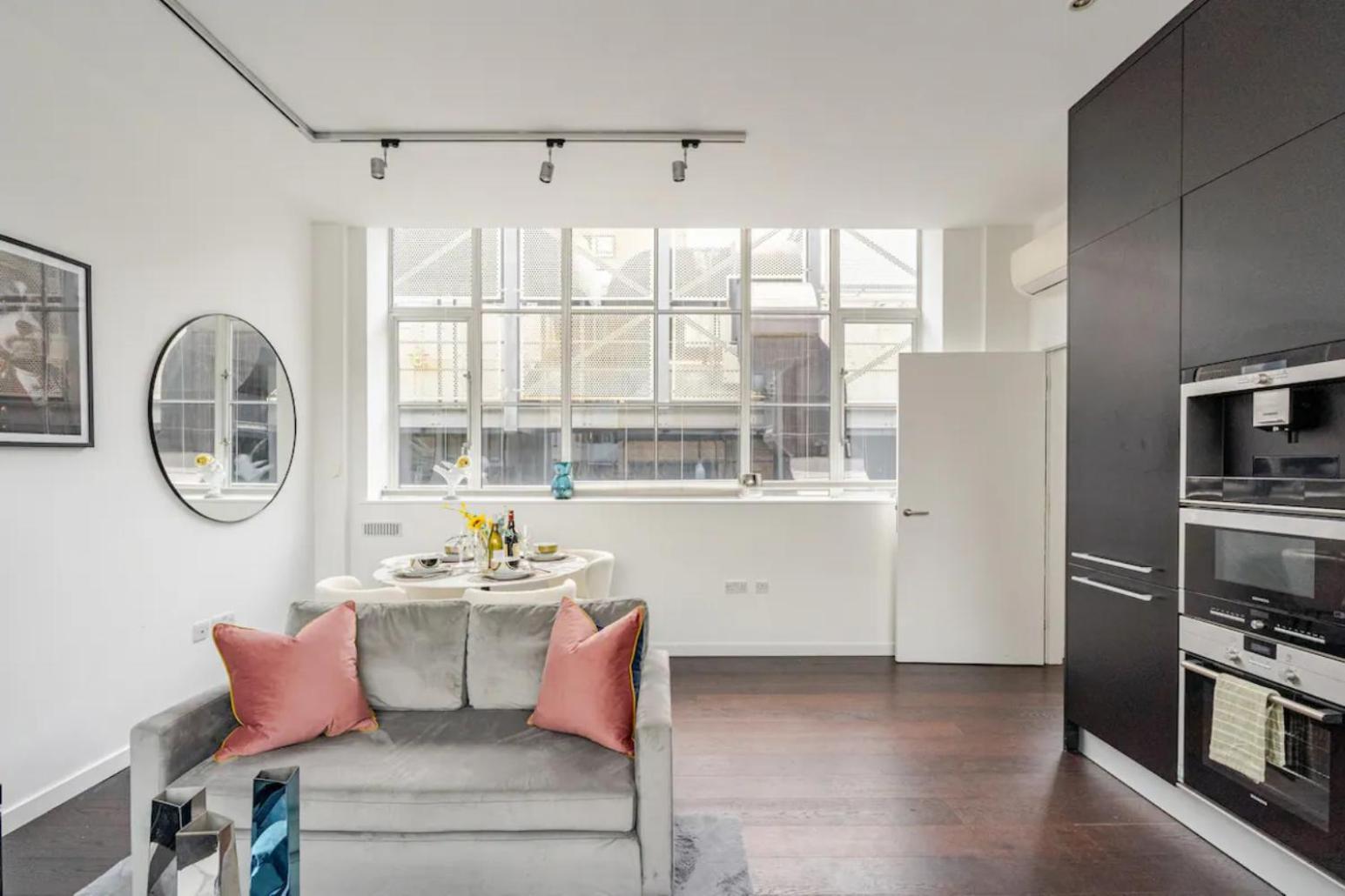 Luxury 3 Bed Soho * Londra